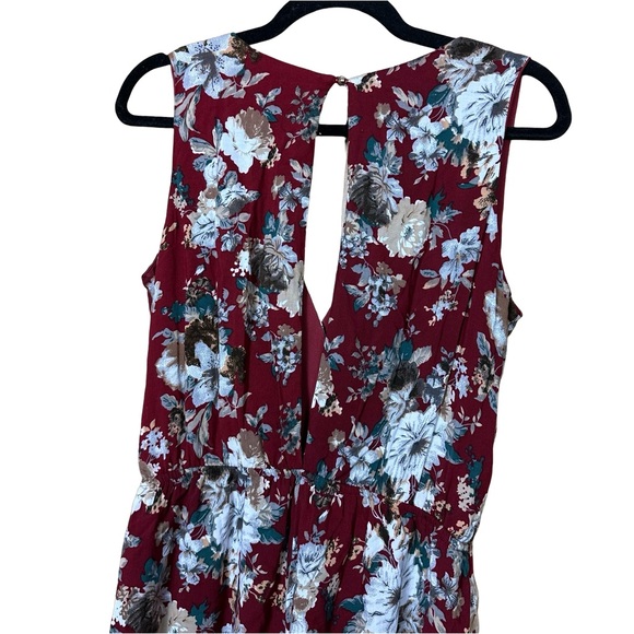 She + Sky Red Floral Sleeveless Cutout Back Crochet Hem Summer Romper Playsuit M - Picture 5 of 8